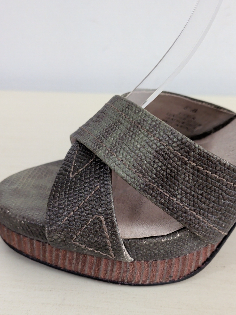 Elizabeth And James Camel And Green Leather Stiletto Sandals Size 8.5 - Picture 11 of 14